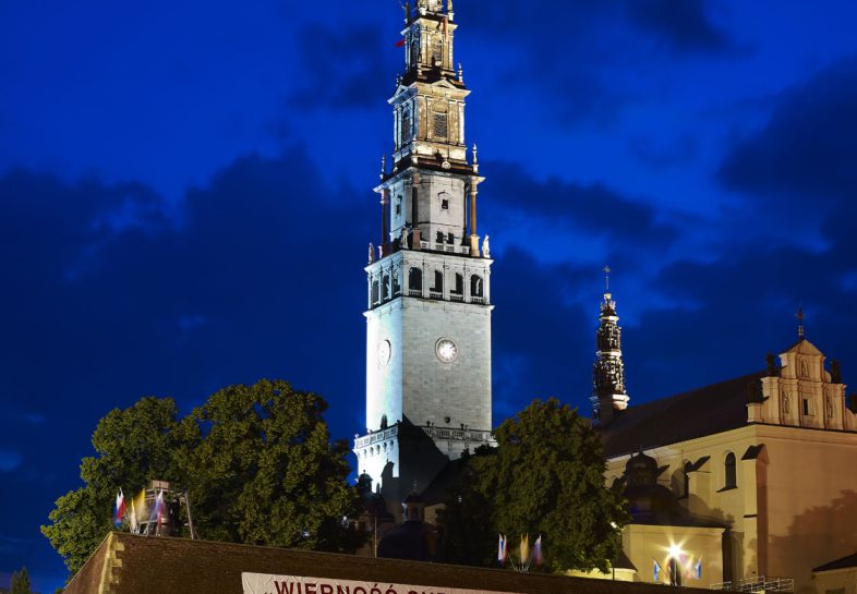 Jasna Góra oświetlenie lampy