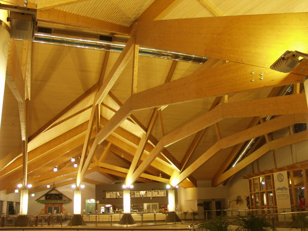 Lighting of the Bukovina thermal baths inside